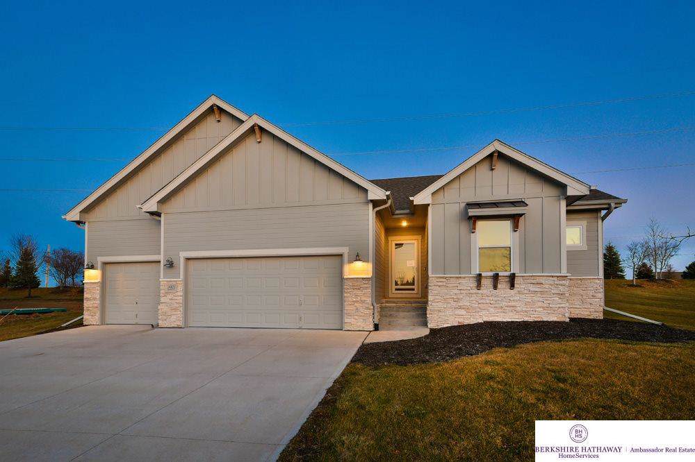 16822 Aurora Circle - Photo 1