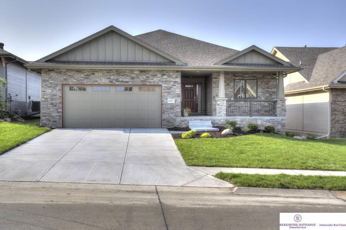 21207 Arbor Court - Photo 1