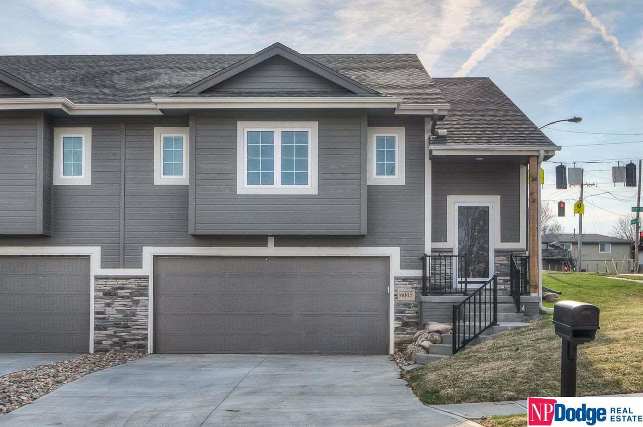 6025 108 Avenue Circle - Photo 1
