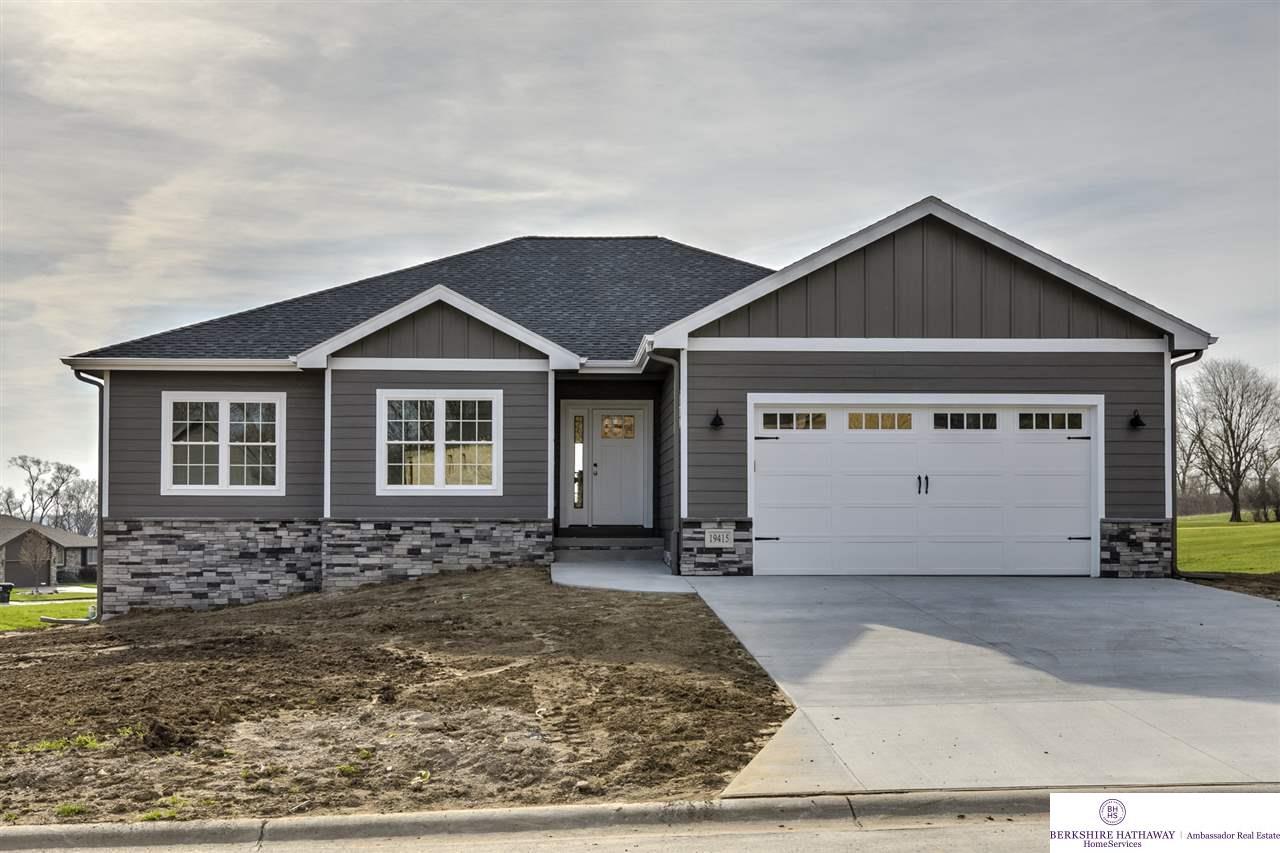 19415 Davy Jones Circle - Photo 1