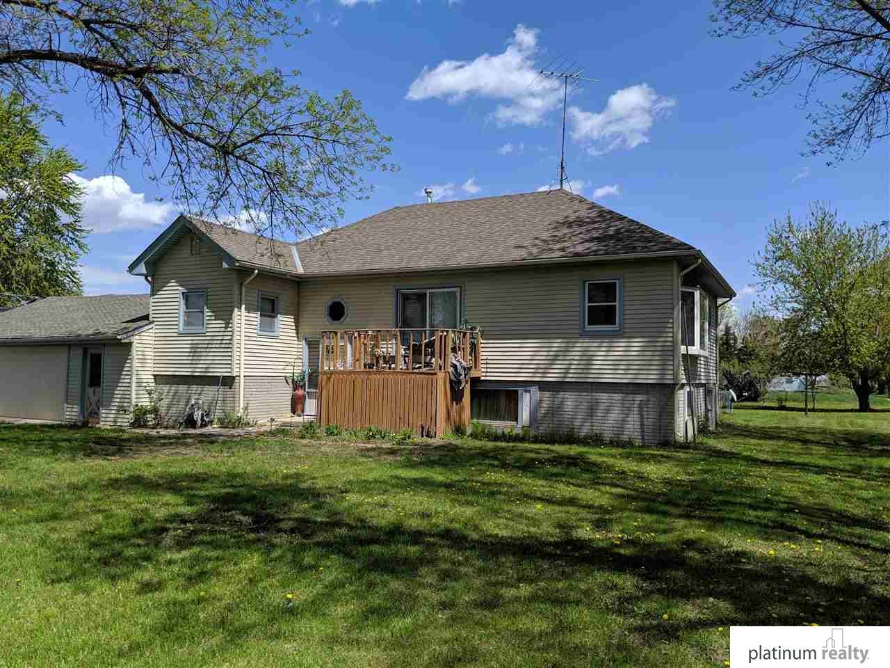 215 Queen Avenue - Photo 1