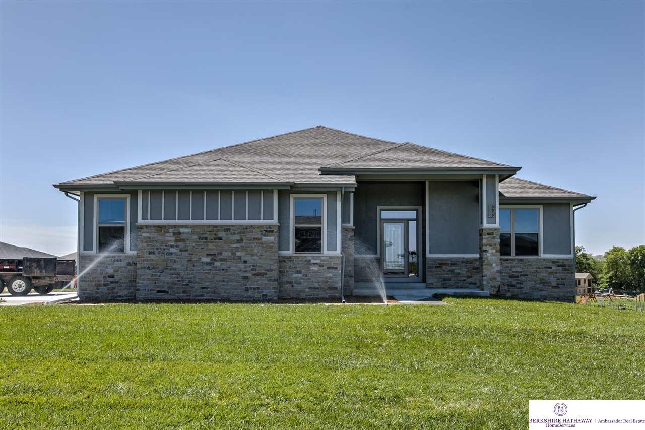 6618 209 Street - Photo 1