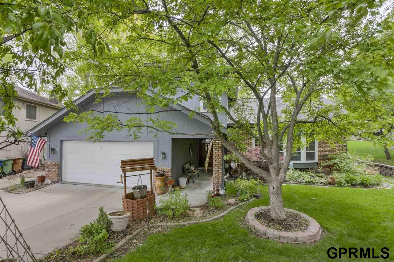 509 Laurel Drive - Photo 1