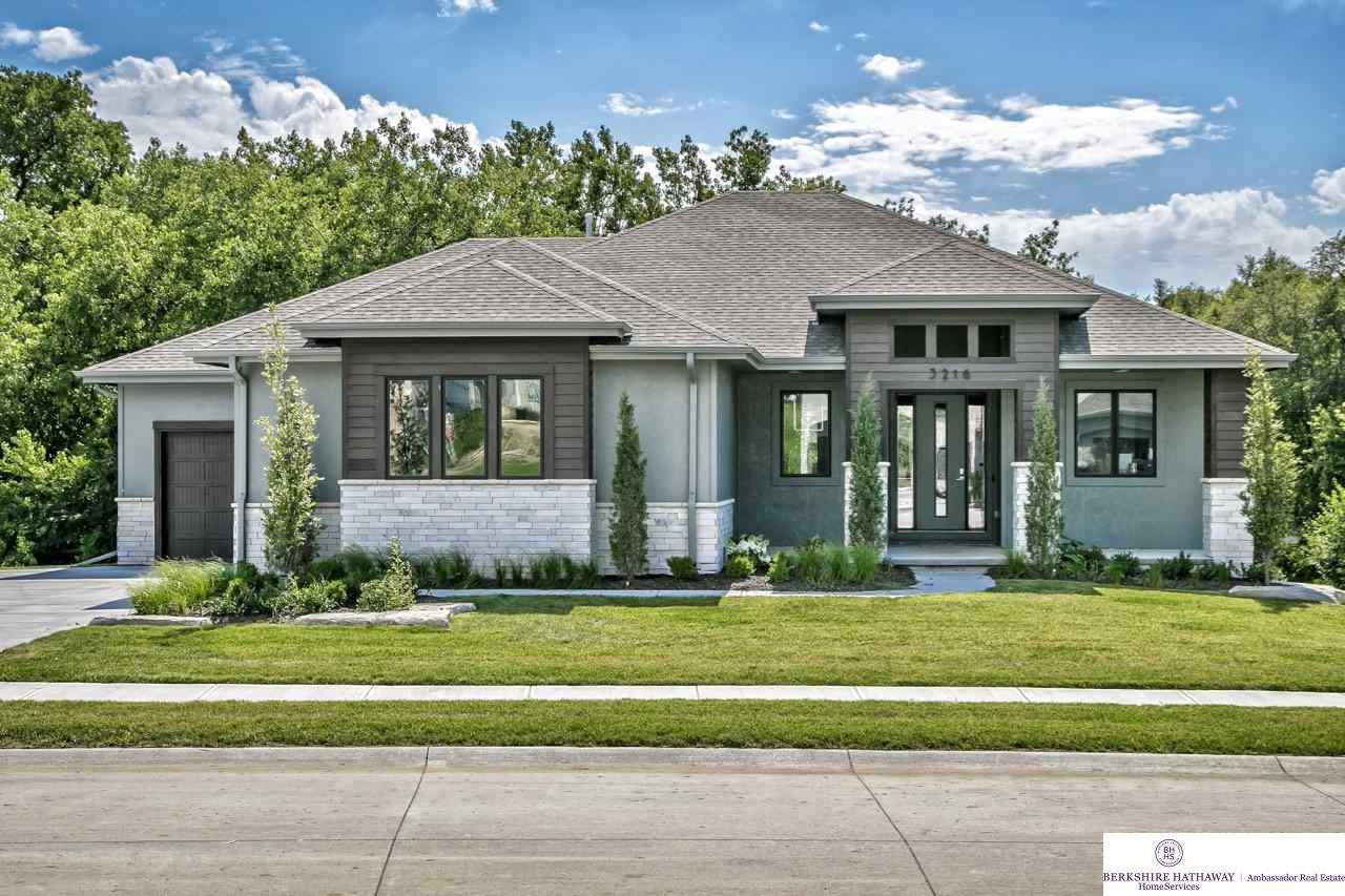 3119 177 Street - Photo 1