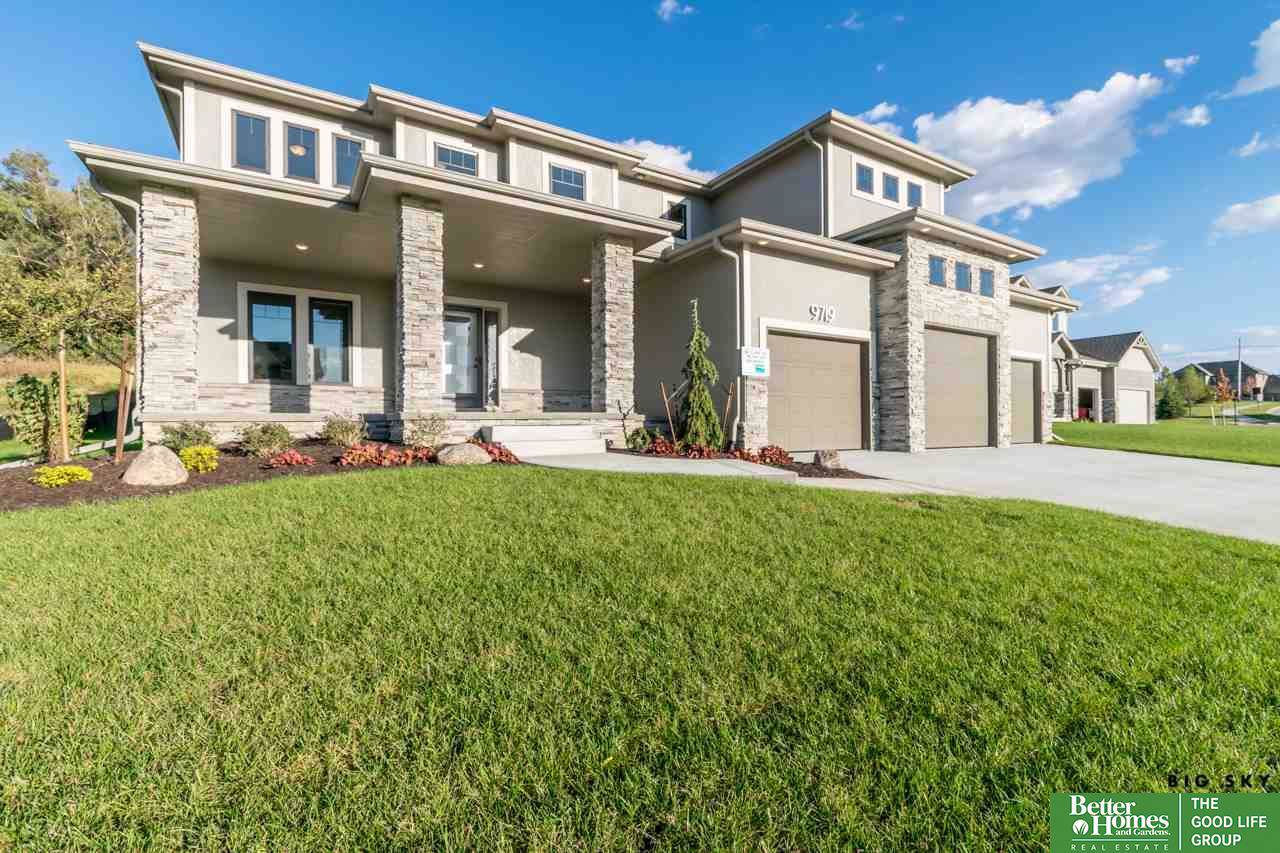 9719 123rd Avenue - Photo 1