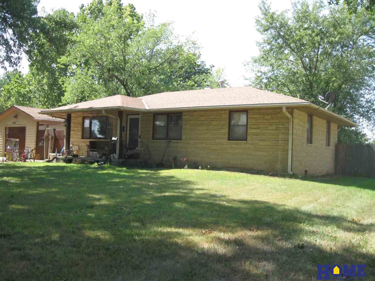 4015 44th Street - Photo 1