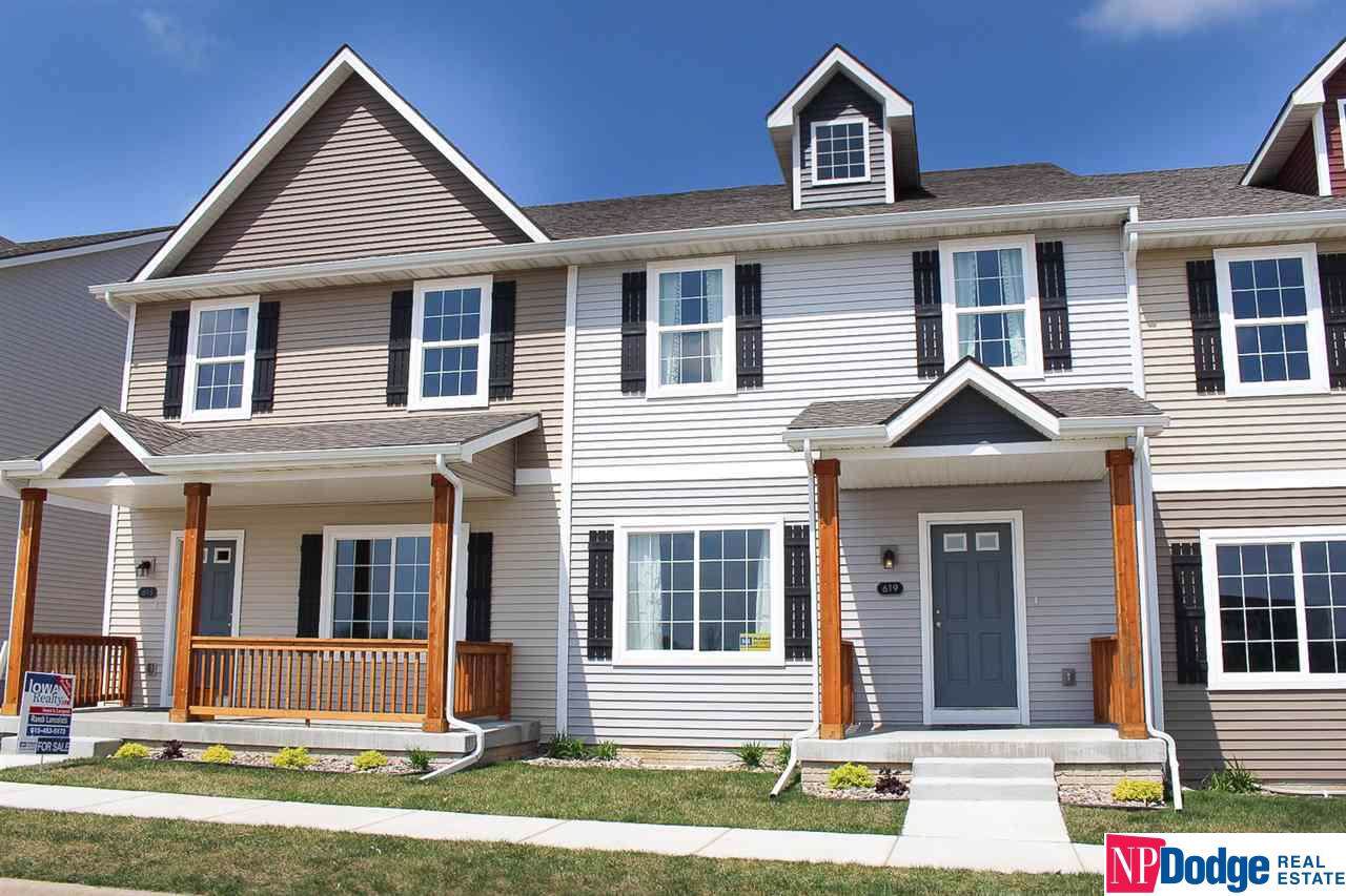 2264 Aaron Way - Photo 1