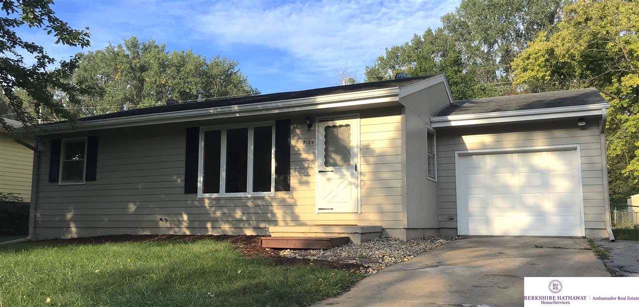 7124 65 Avenue - Photo 1