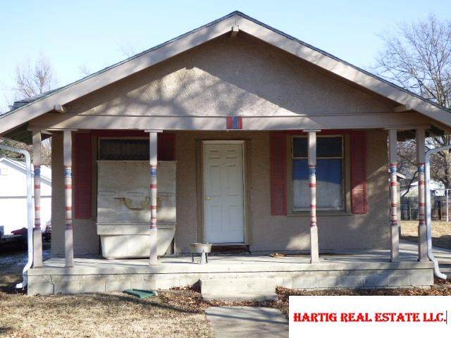 422 17Th Street - Photo 1