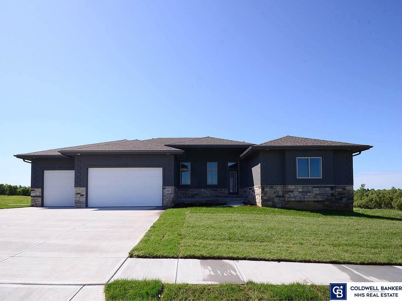 13025 Reynolds Street - Photo 1