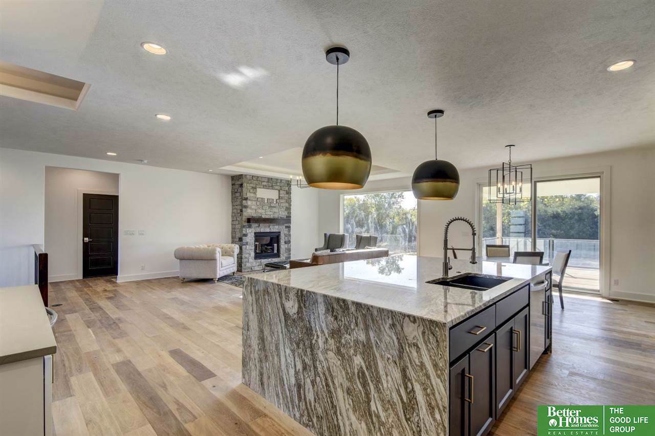 21111 B Street - Photo 1