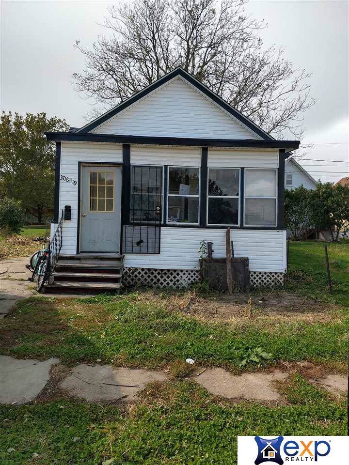 3716 19 Street - Photo 1
