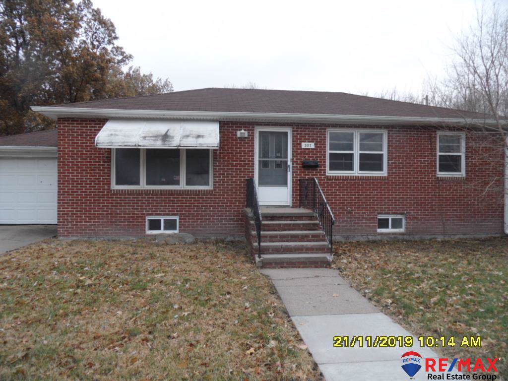 307 14 Street - Photo 1