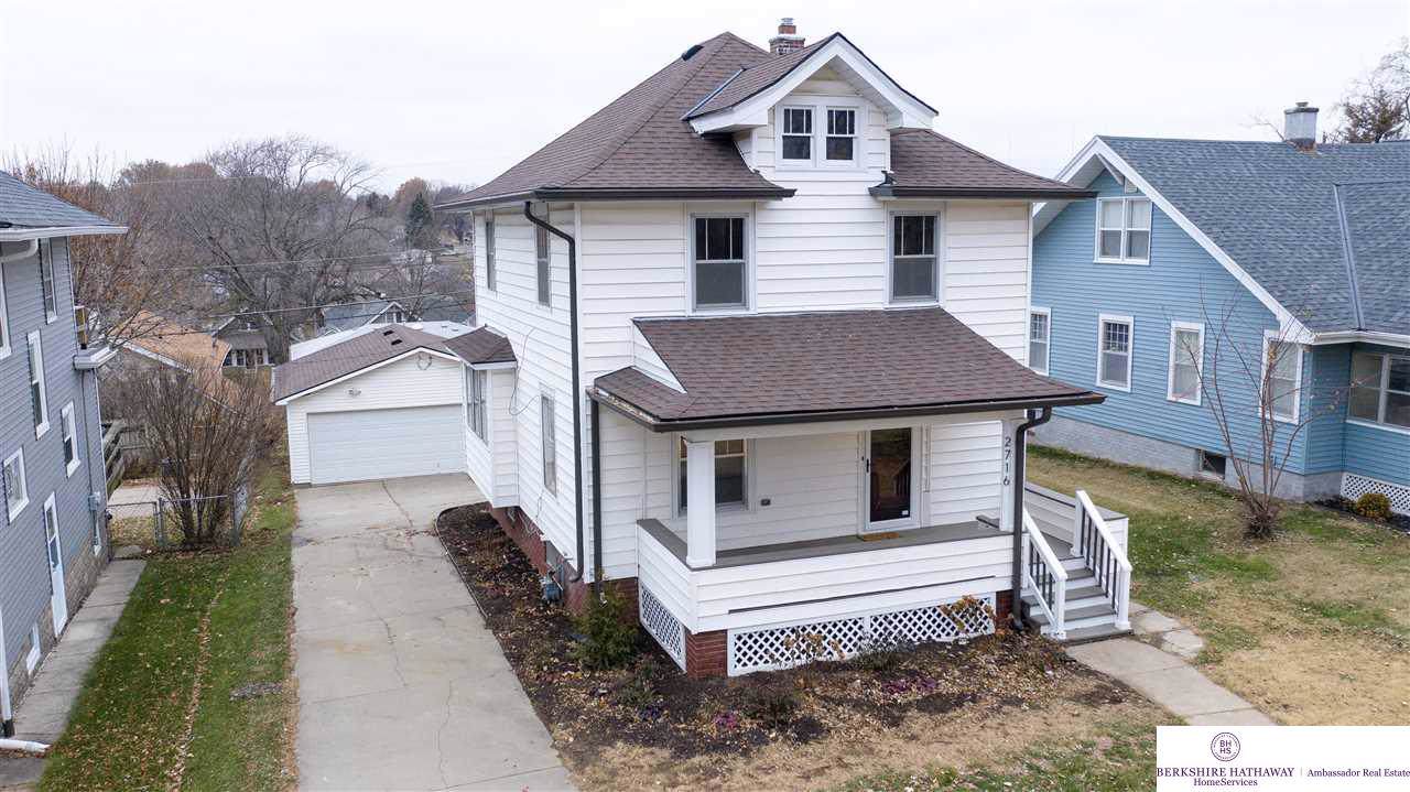 2716 47 Avenue - Photo 1