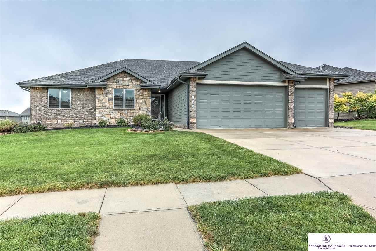 19506 Bellbrook Boulevard - Photo 1