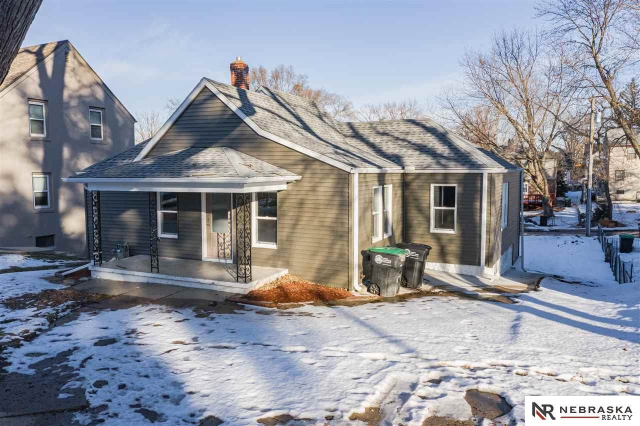 809 48th Street - Photo 1