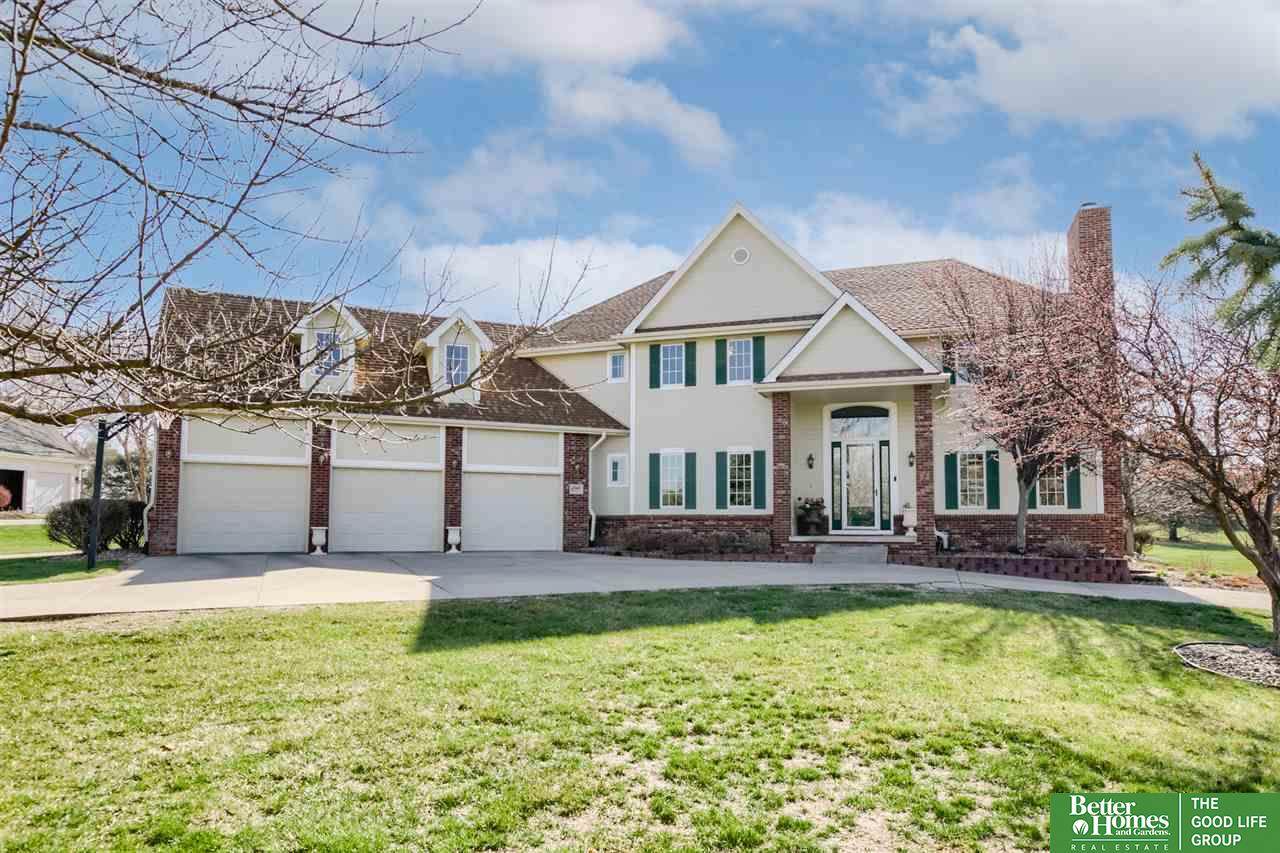 20181 Woodridge Drive - Photo 1