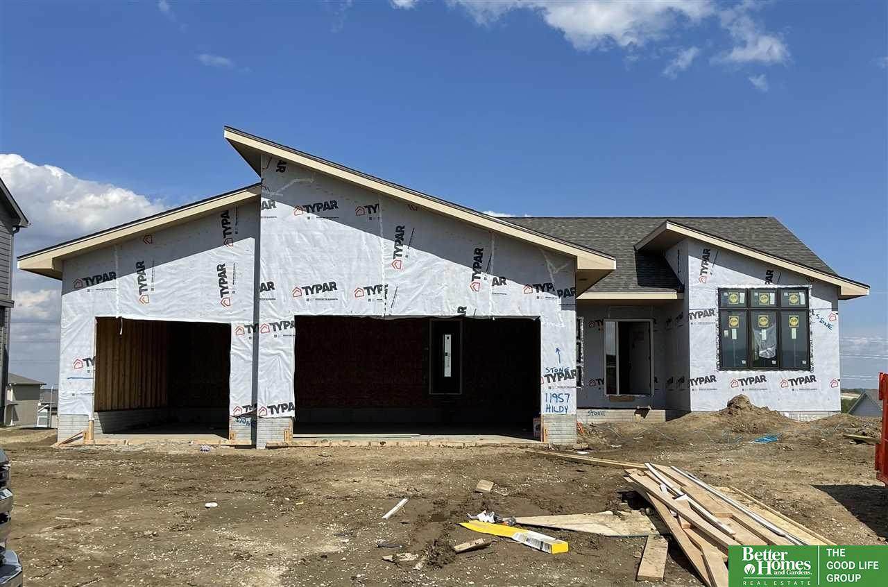 11957 113th Avenue - Photo 1