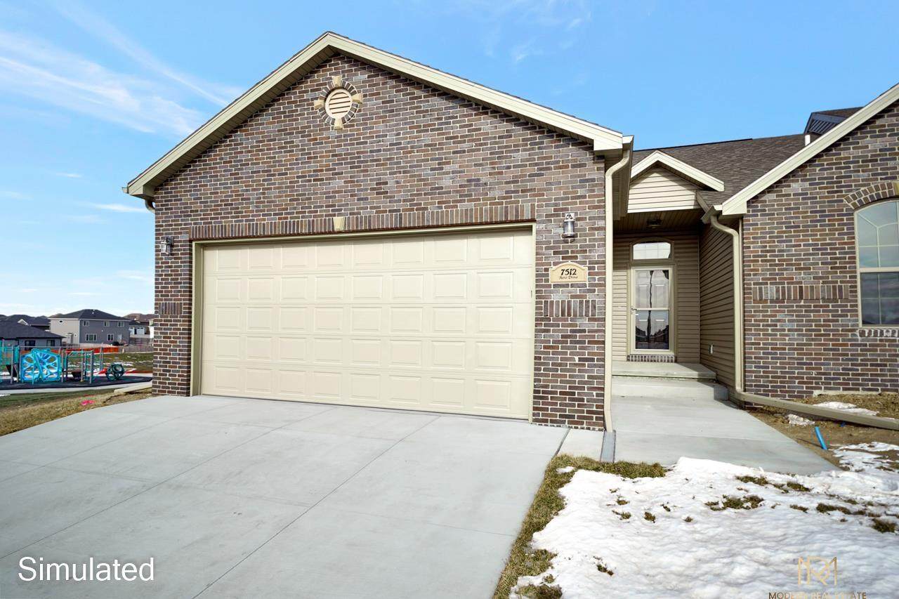 7634 Aero Drive - Photo 1