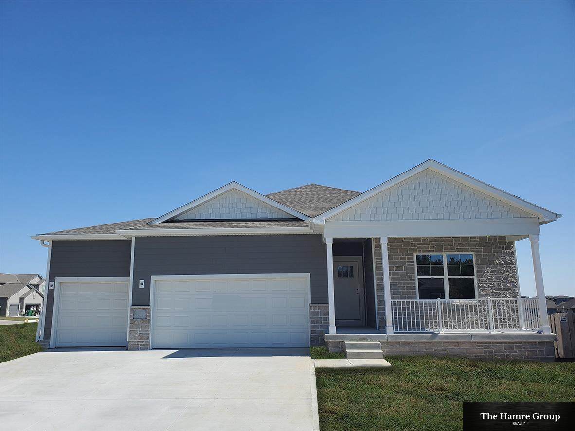 7707 197th Avenue - Photo 1