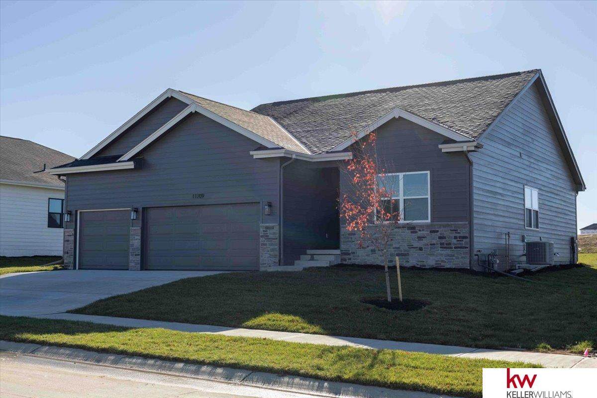 11709 Port Royal Drive - Photo 1