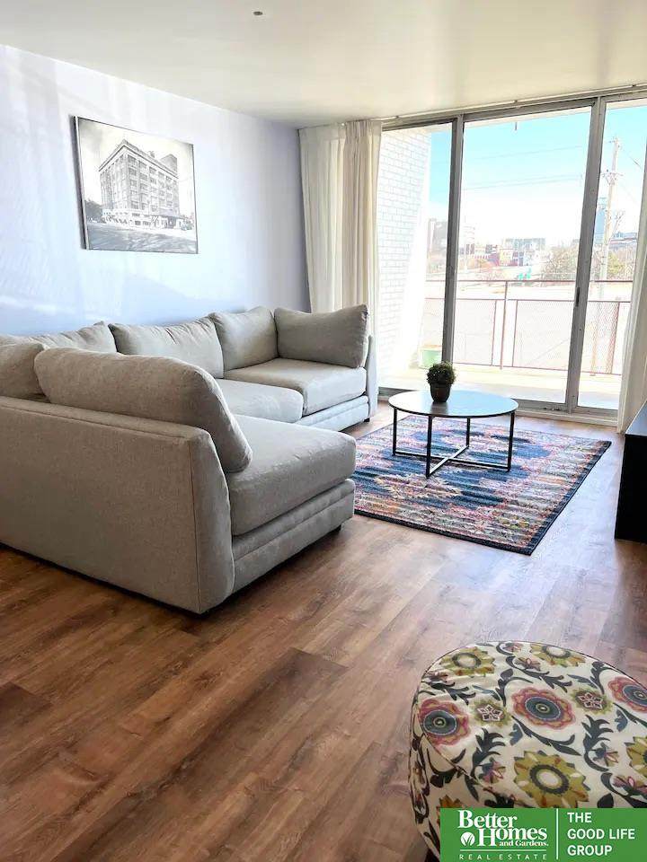 3000 Farnam Street - Photo 1