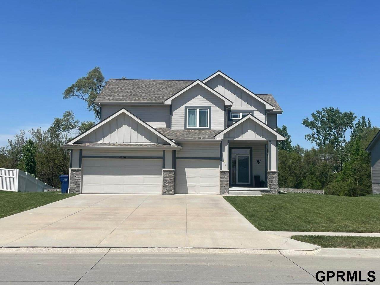 4910 Birchwood Drive - Photo 1