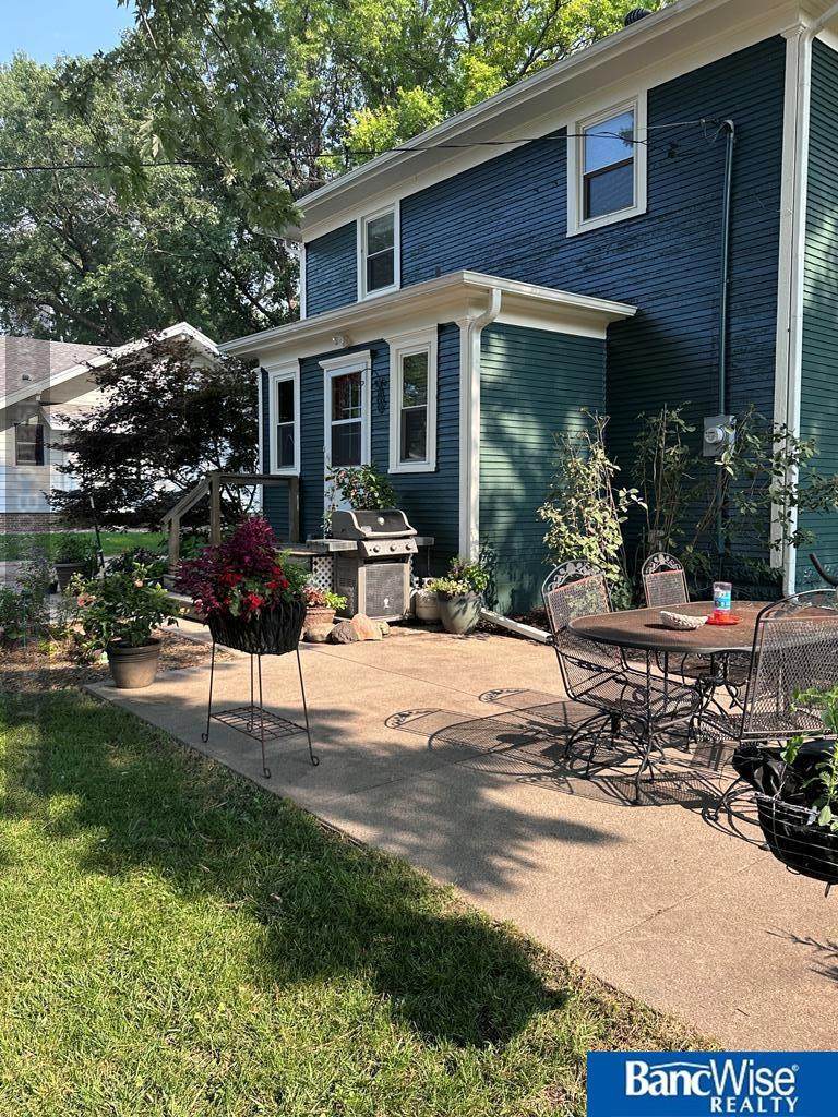 709 N Street - Photo 1