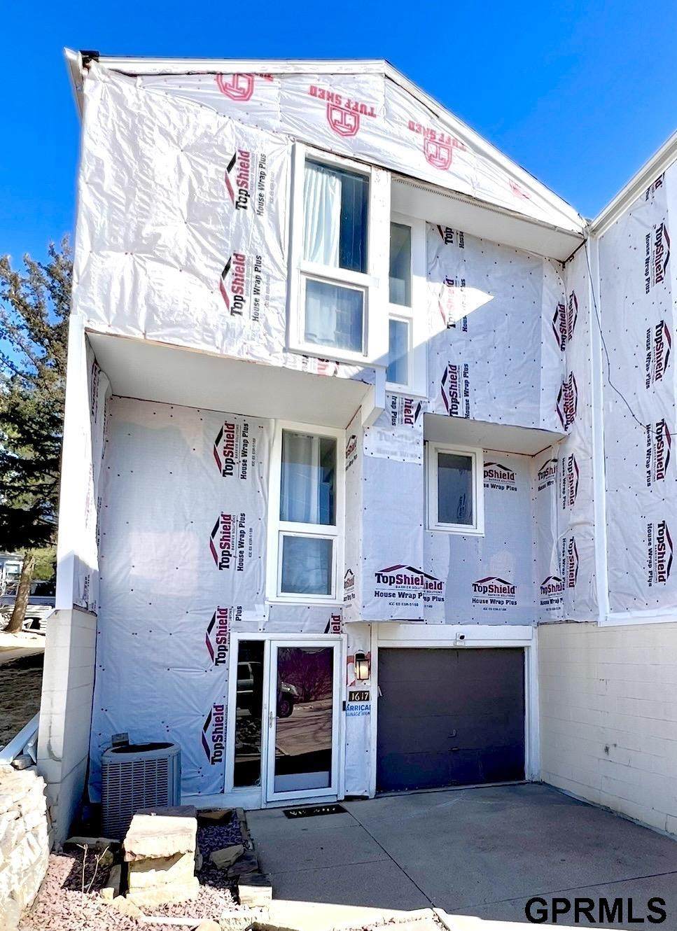 1617 109 Plaza - Photo 1