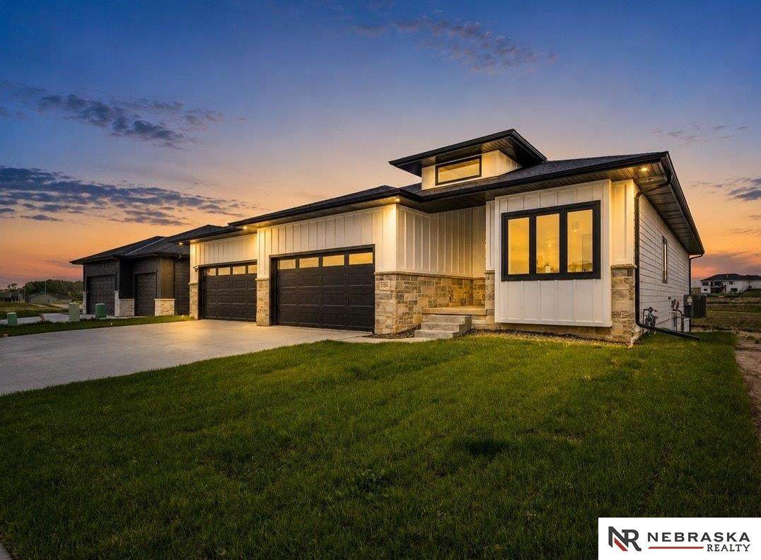 11104 218th Street - Photo 1