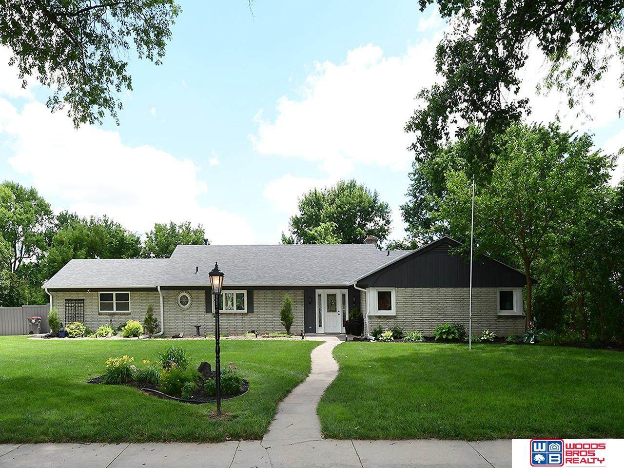 1600 4th Avenue - Photo 1