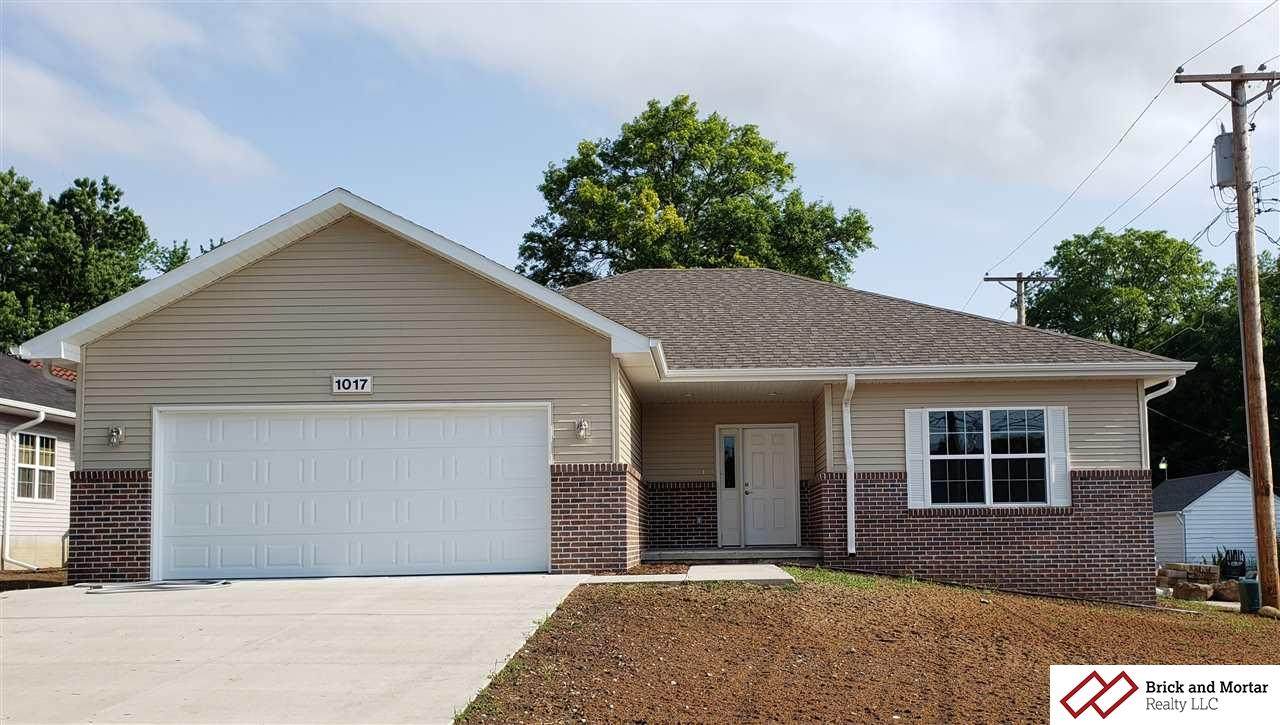 1017 Arthur Street - Photo 1