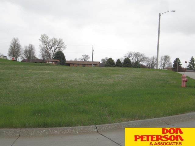 412 Main Street - Photo 1