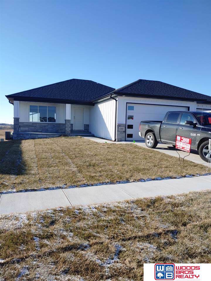 1045 Cyprus Boulevard - Photo 1