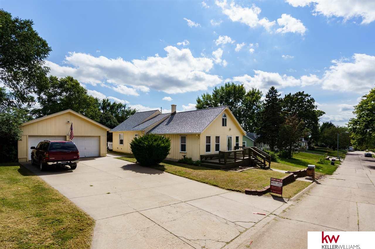 5215 Weir Street - Photo 1