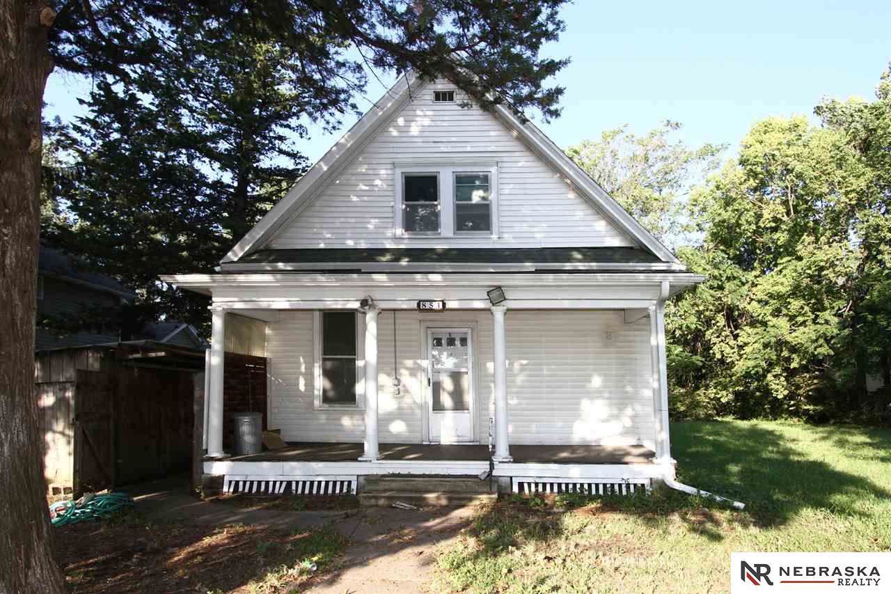 851 26th Street - Photo 1