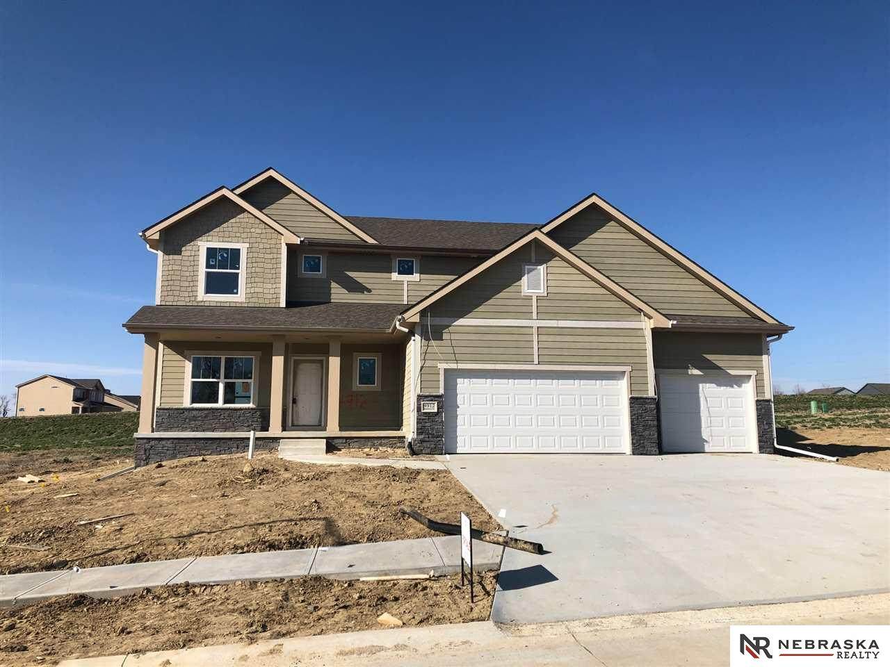 4912 Heartland Drive - Photo 1