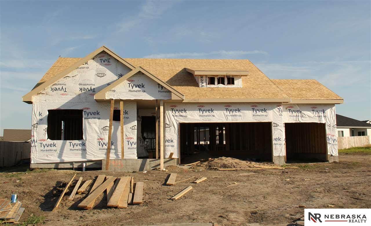 7915 Maxine Drive - Photo 1