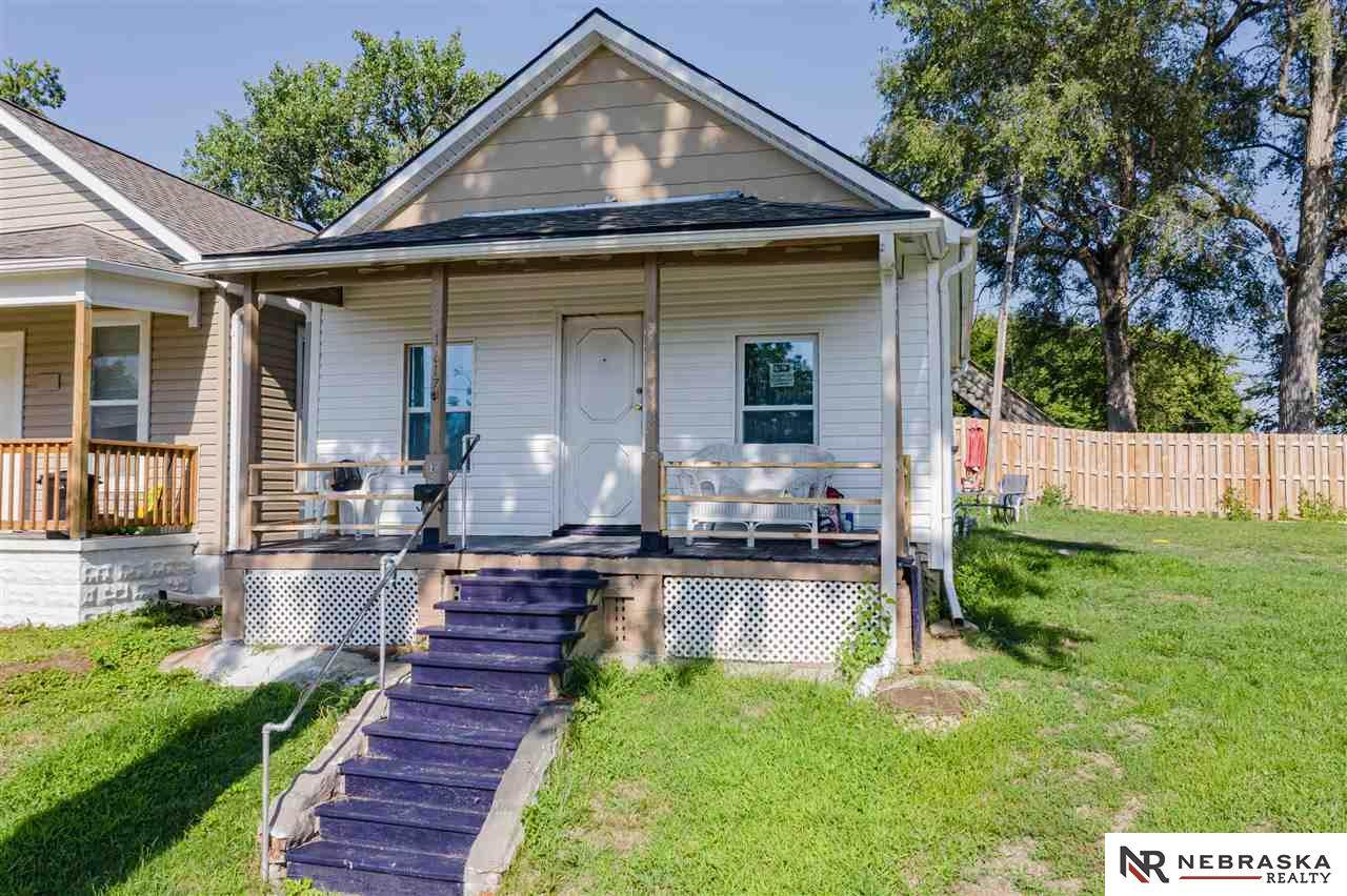 1617 34 Street - Photo 1