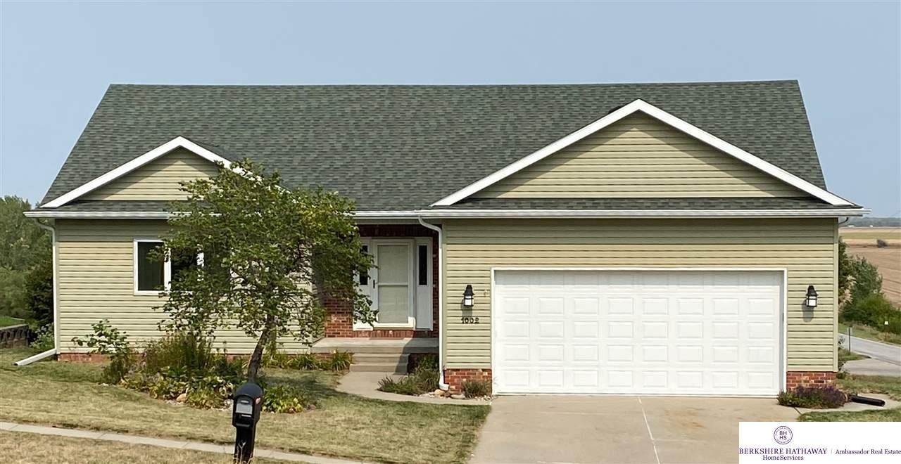 1002 Flynn Drive - Photo 1