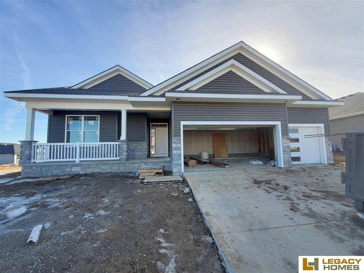 9051 Trader Drive - Photo 1
