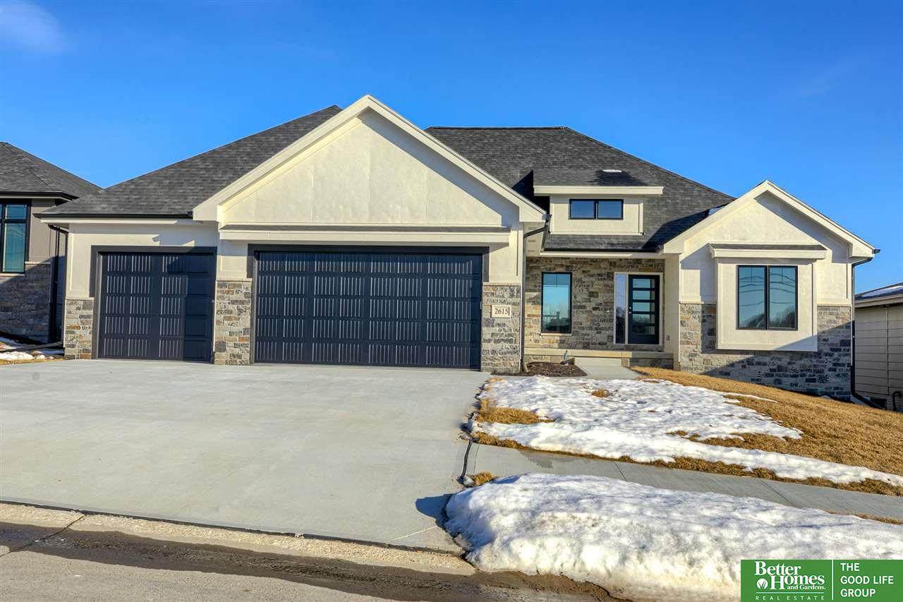 2615 186th Street - Photo 1
