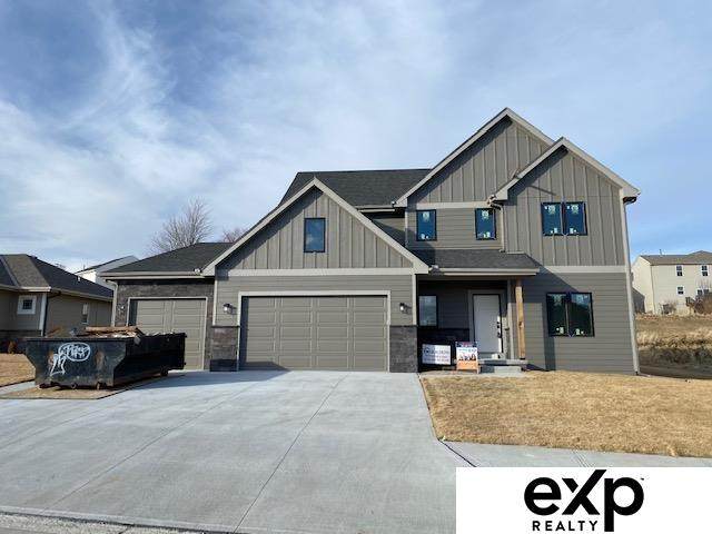616 Brentwood Drive - Photo 1