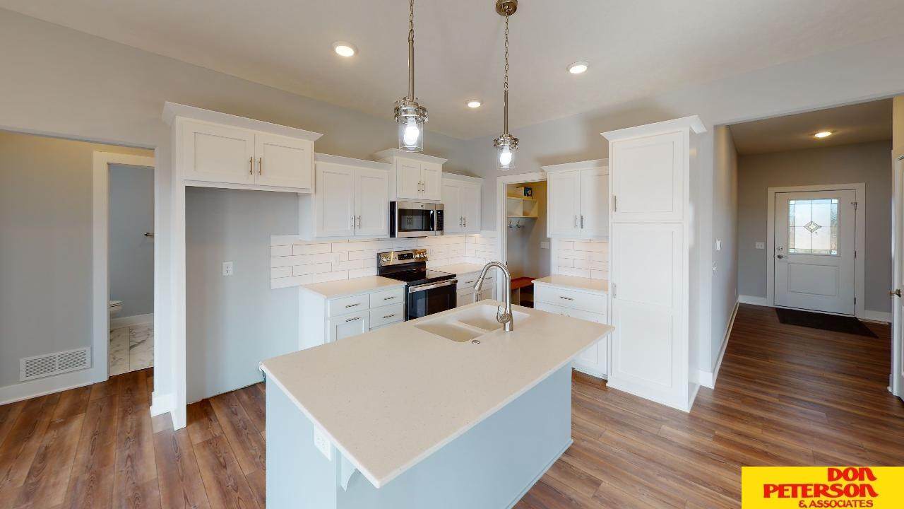 3117 Aurora Drive - Photo 1