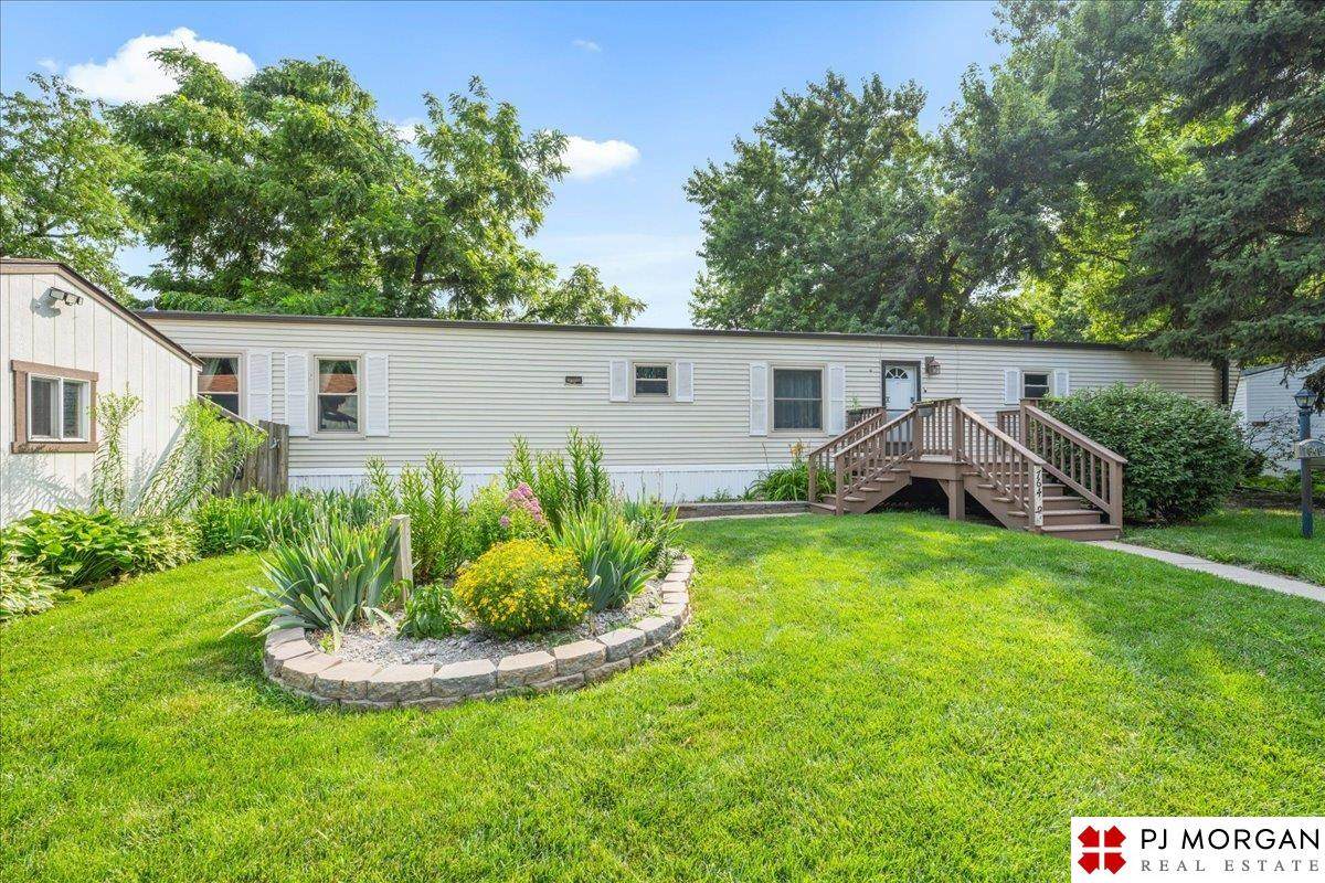 7646 101st Plaza - Photo 1
