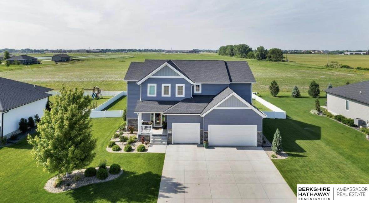 3917 53rd Street - Photo 1