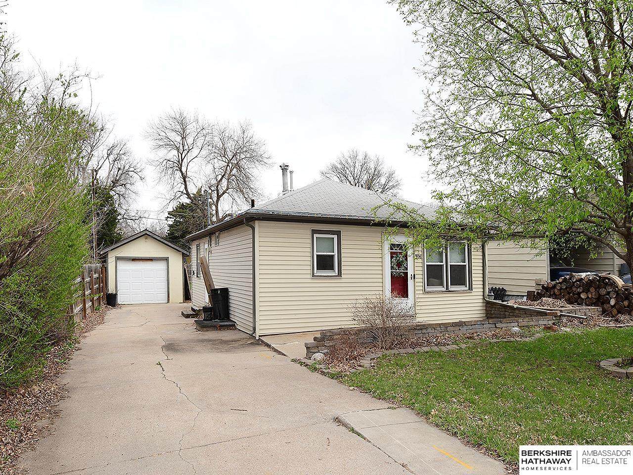 906 Knox Street - Photo 1