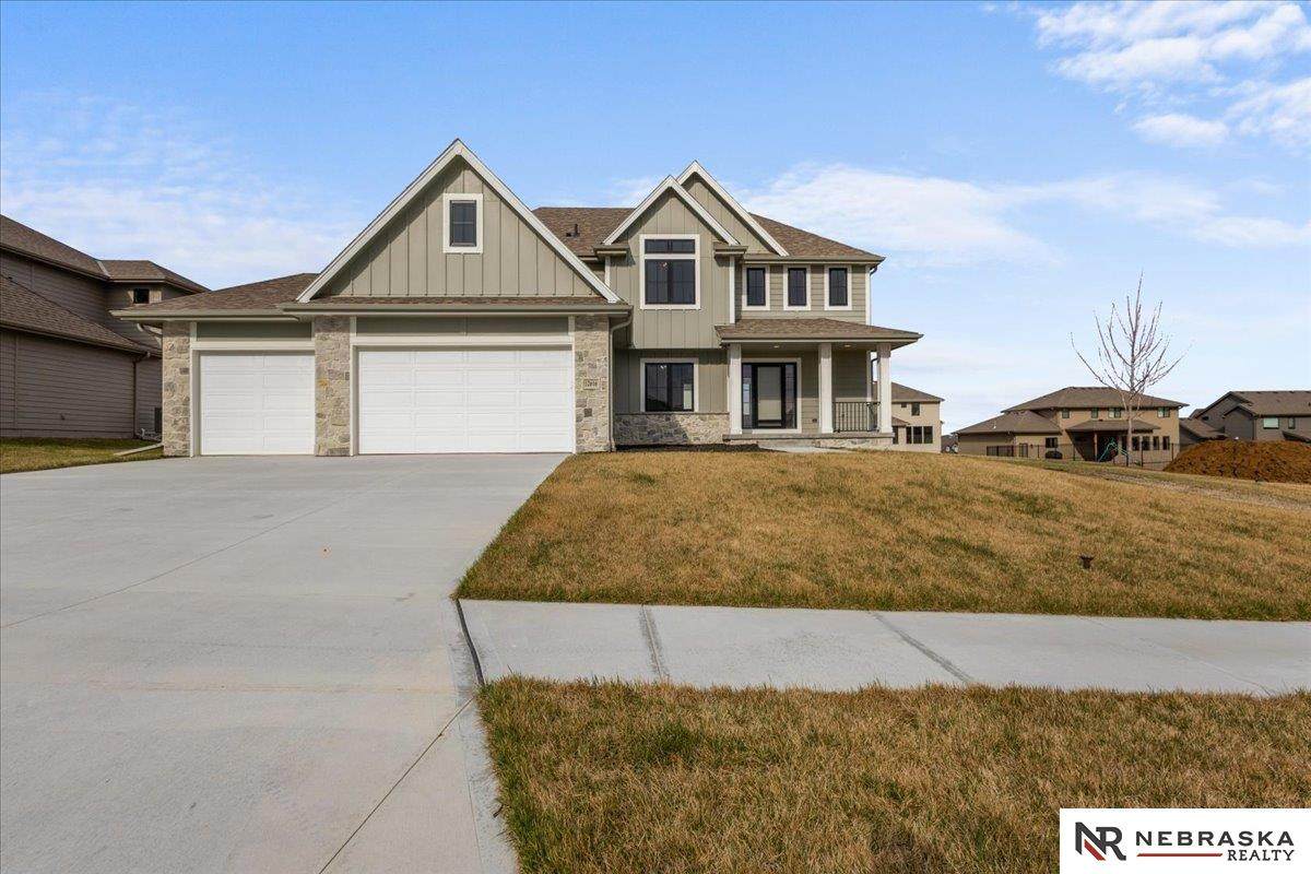 12616 78th Avenue - Photo 1