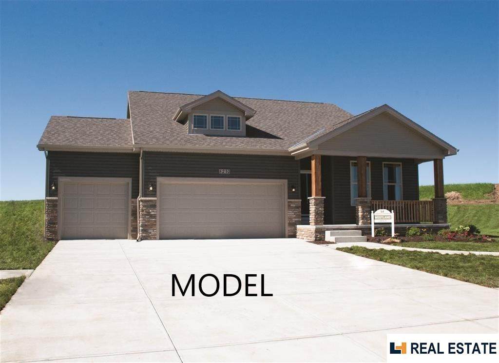 8210 171 Avenue Circle - Photo 1