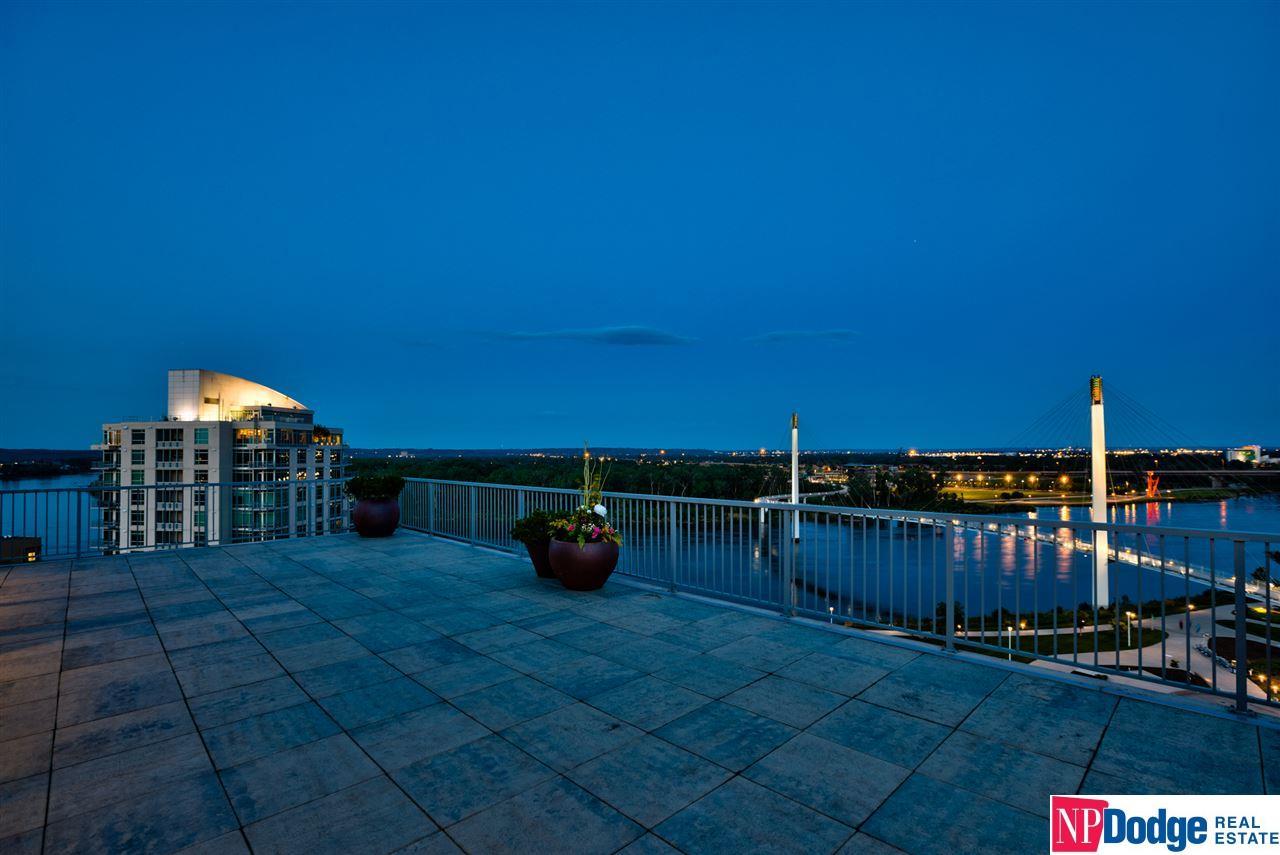 555 Riverfront Plaza - Photo 1